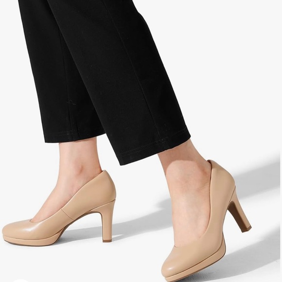 Dream Pairs size 7.5 round toe heel in nude. Brand new in box. - Picture 3 of 3